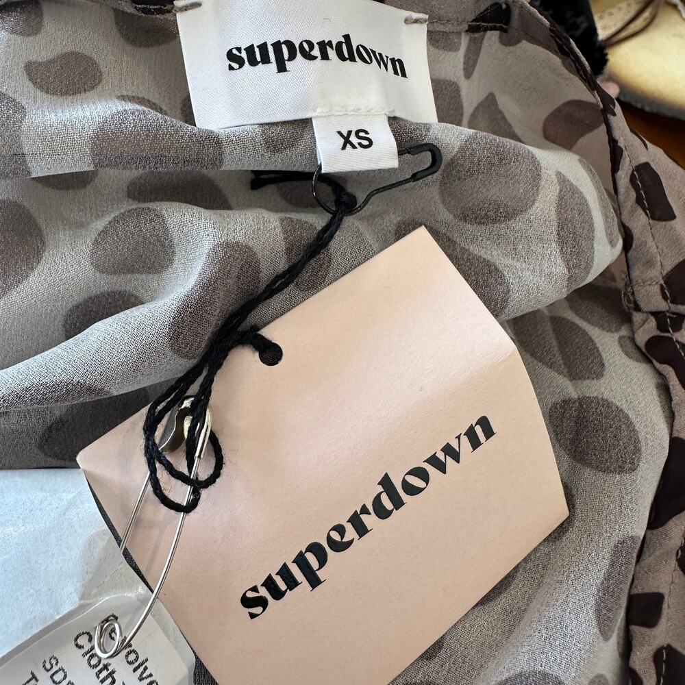 Revolve Leopard Wrap Top XS Sheer Animal Print Tan Plunging Superdown $57 NEW - Picture 7 of 7